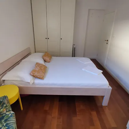 Apartman R.r.