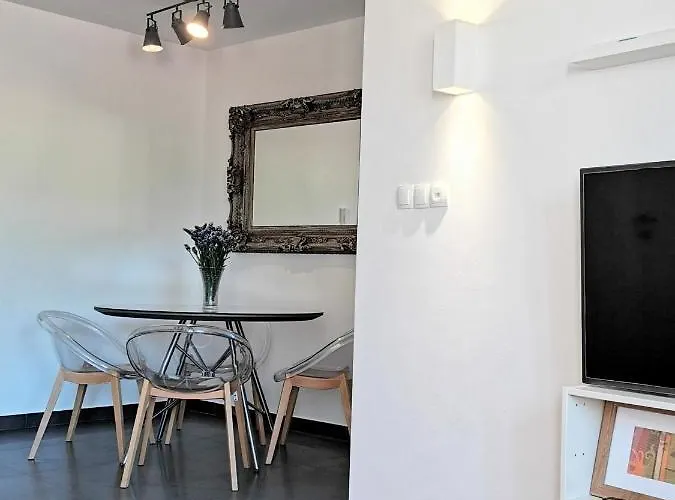 R.r. Apartment *